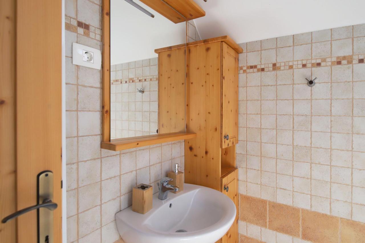 Apartments Pr' Speli ボーヒニ エクステリア 写真