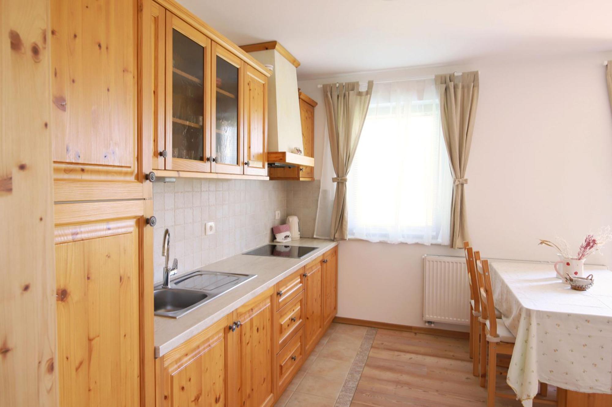 Apartments Pr' Speli ボーヒニ エクステリア 写真